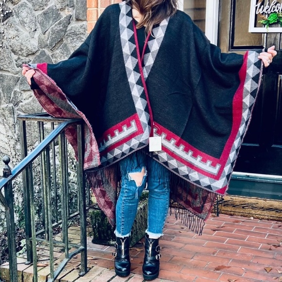 Jackets & Blazers - Poncho shawl